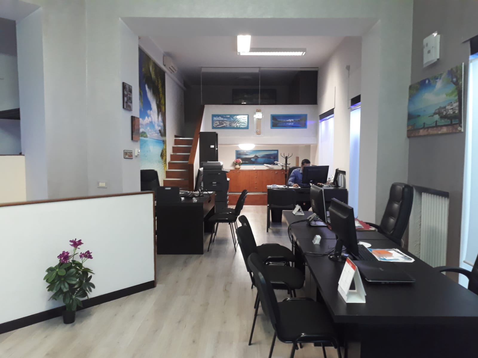 B2B Travel office
